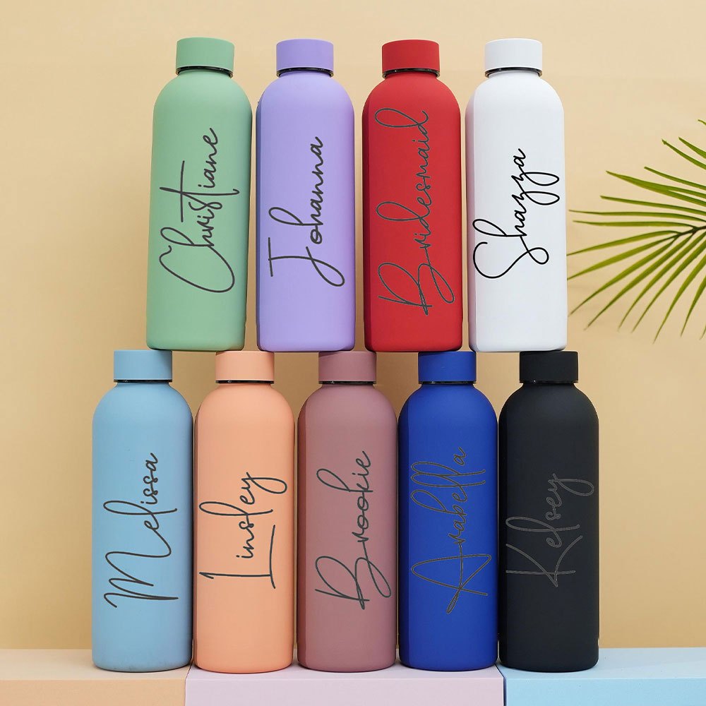 名前入りマット仕上げステンレス製水筒、カスタマイズ可能な手書 - Sports Water Bottle Insulated のレビューと価格